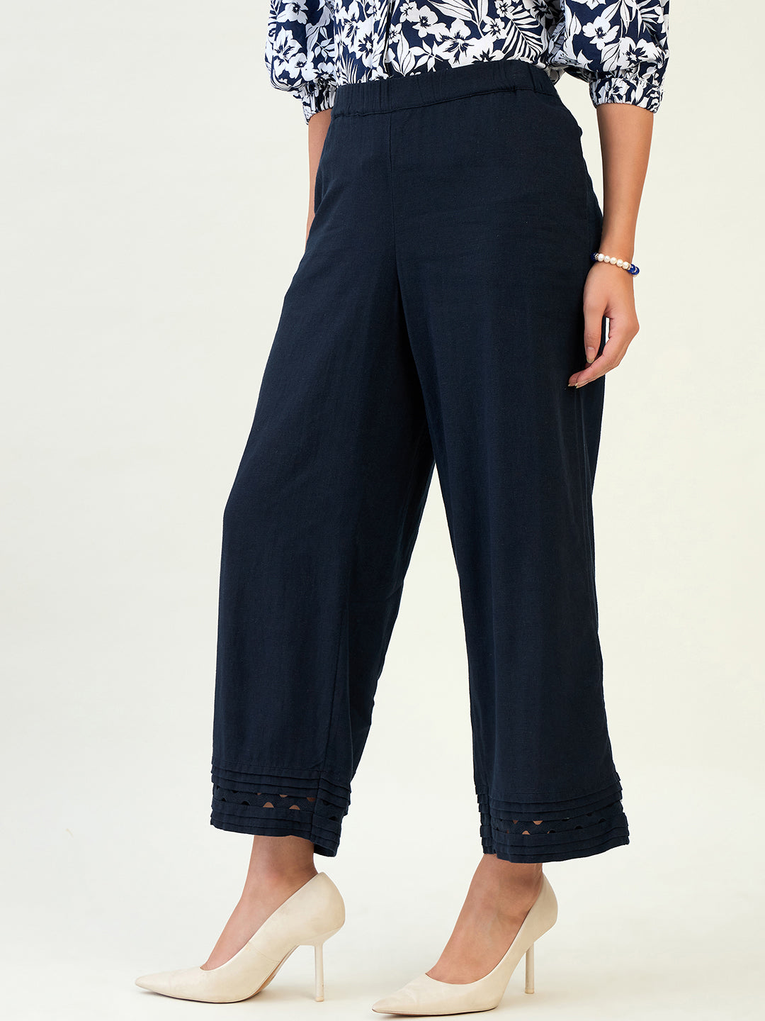 LACE TRIM LINEN PANTS