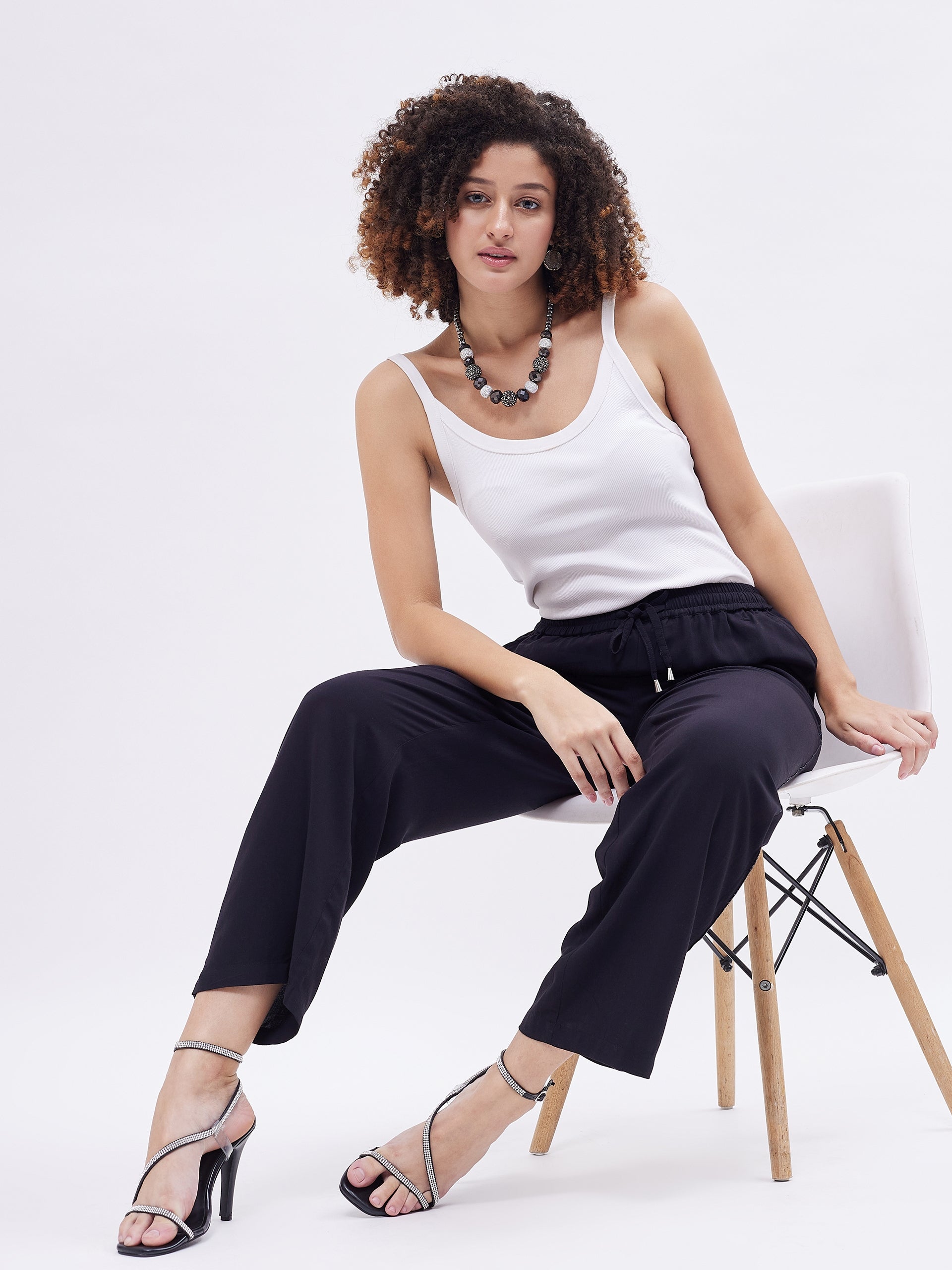 CONTRAST PIPING COMFY PANTS