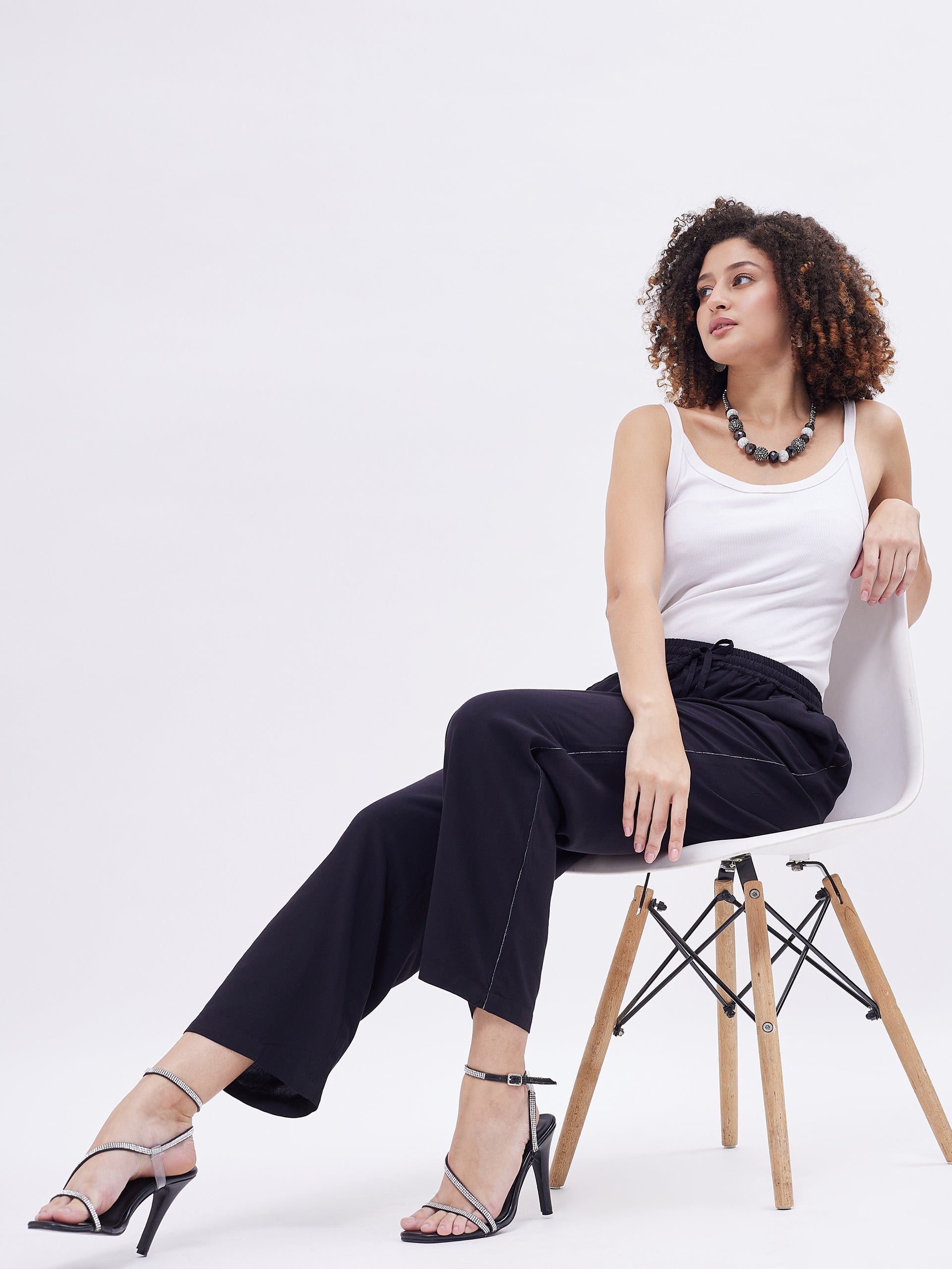 CONTRAST PIPING COMFY PANTS