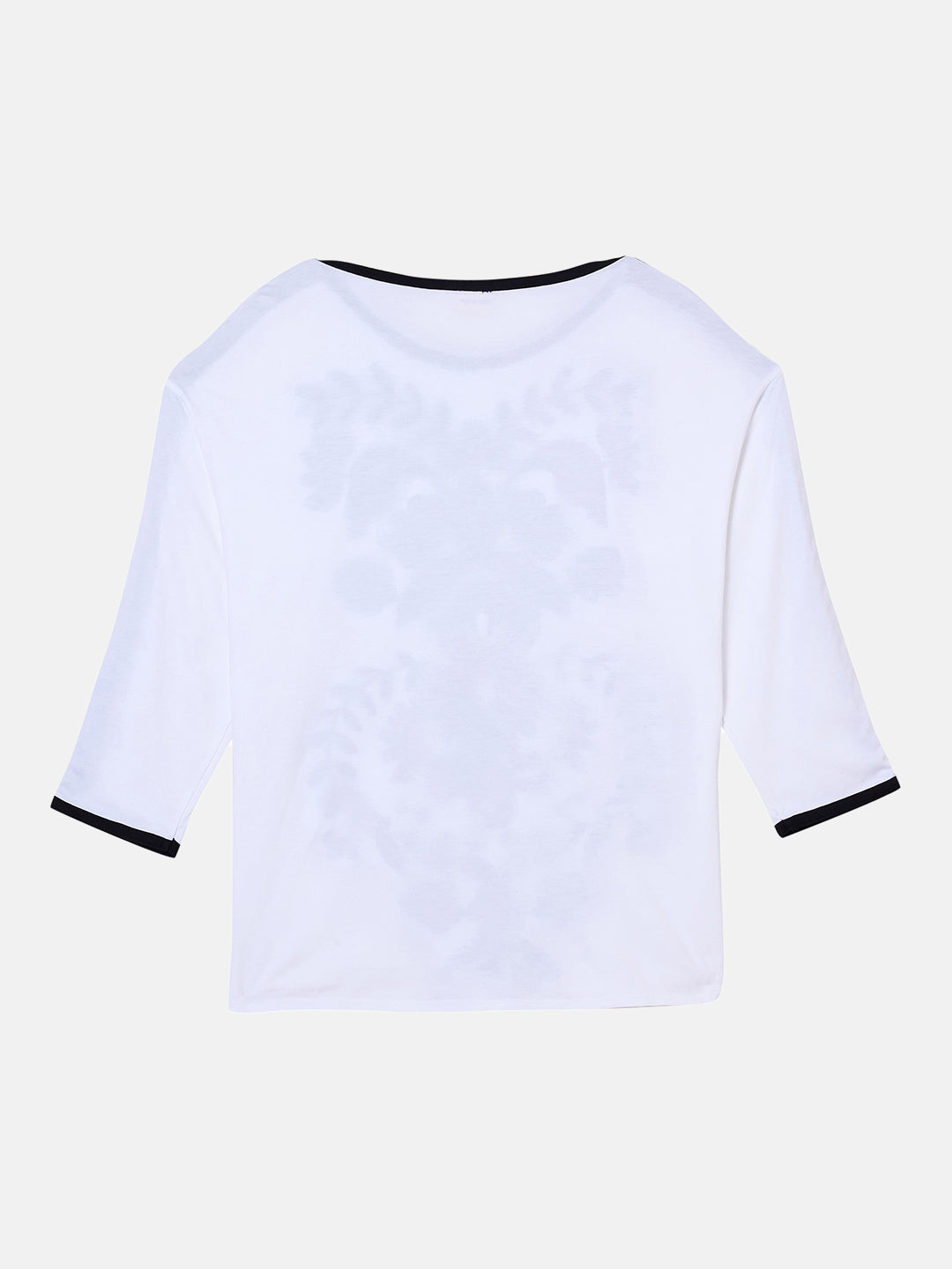 CONTRAST EMBROIDERY TEE