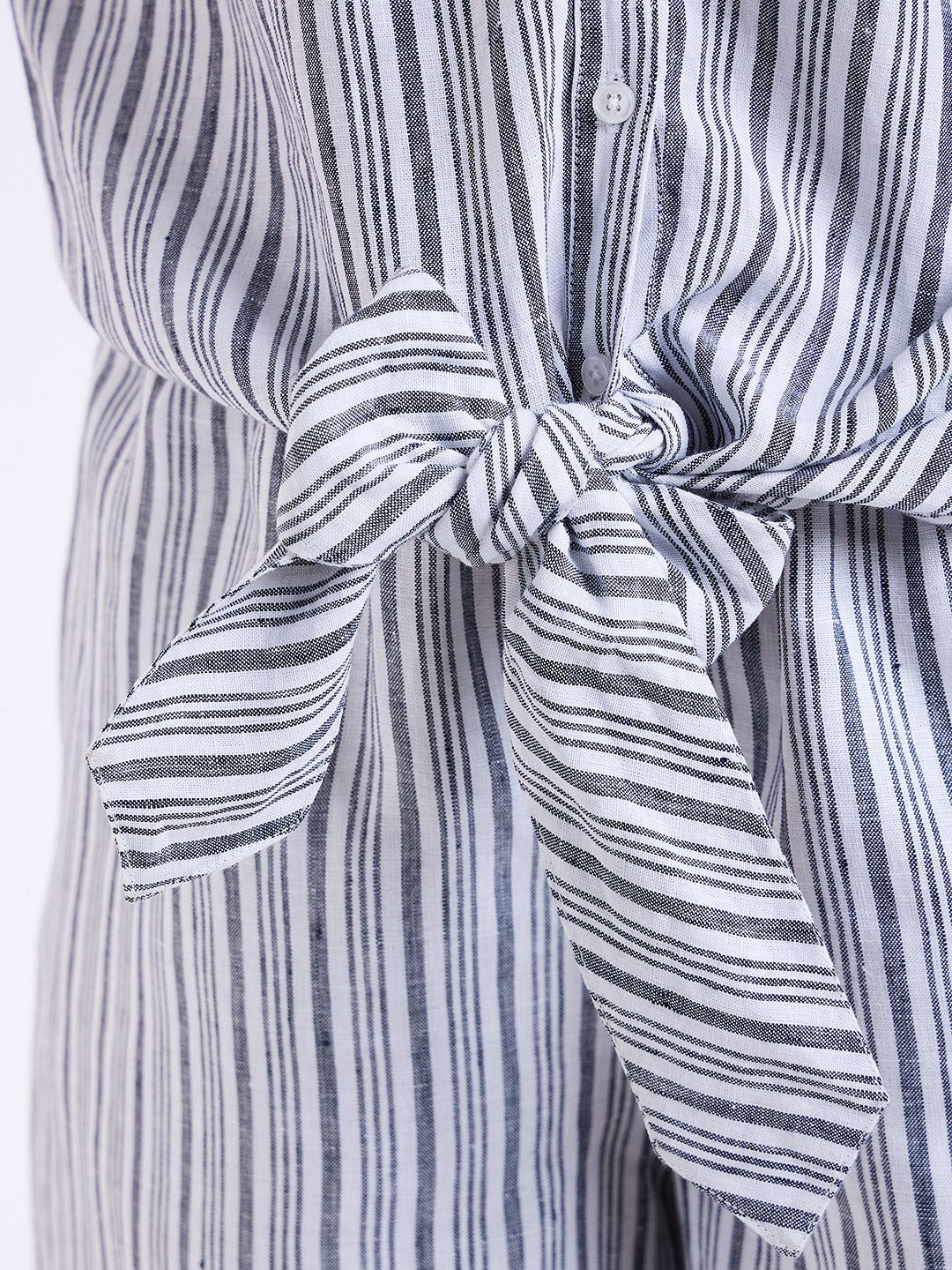 PIN STRIPE KNOTTED SHIRT