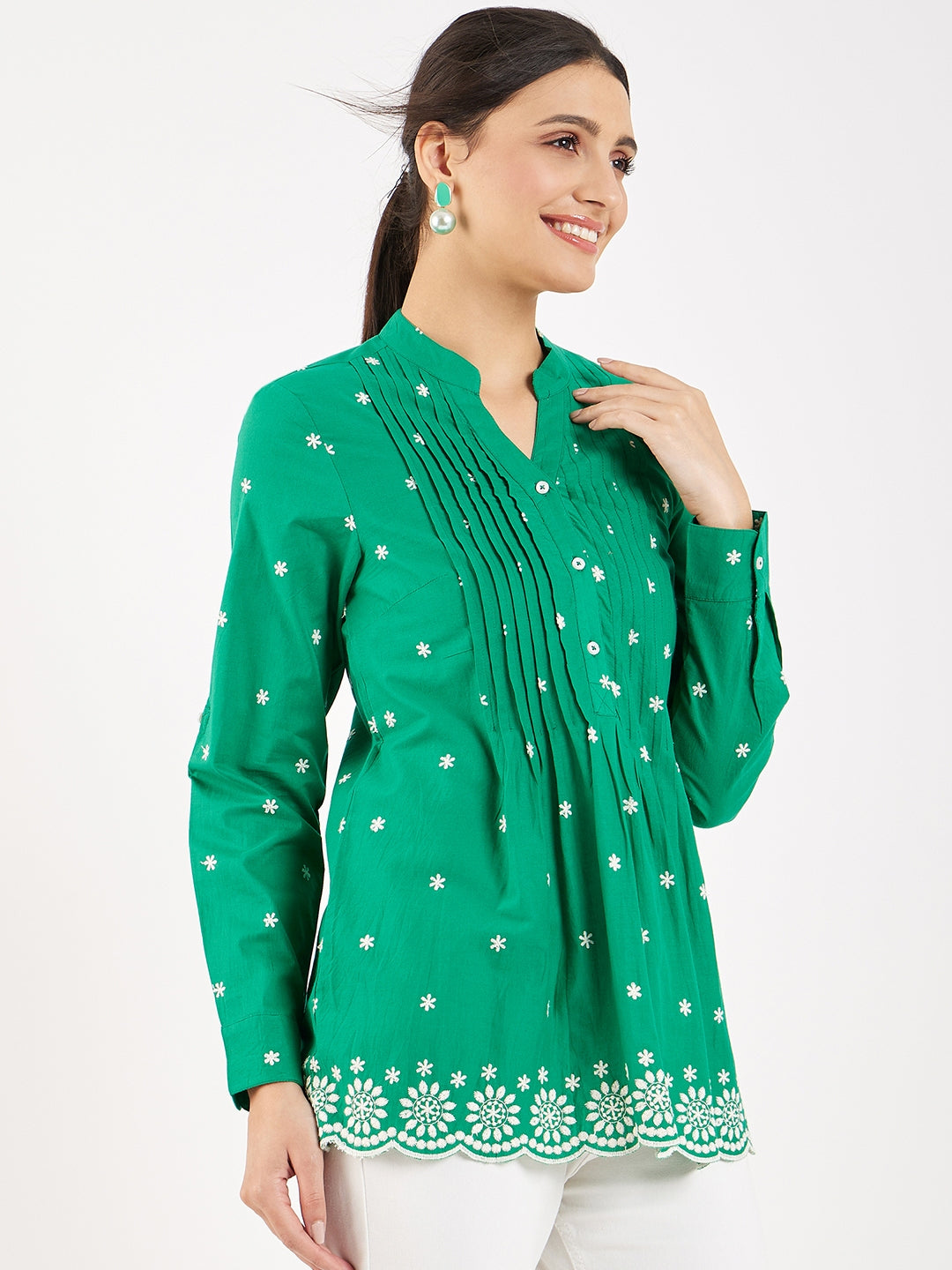 LONG SLEEVE PINTUCK EMBROIDERY TOP