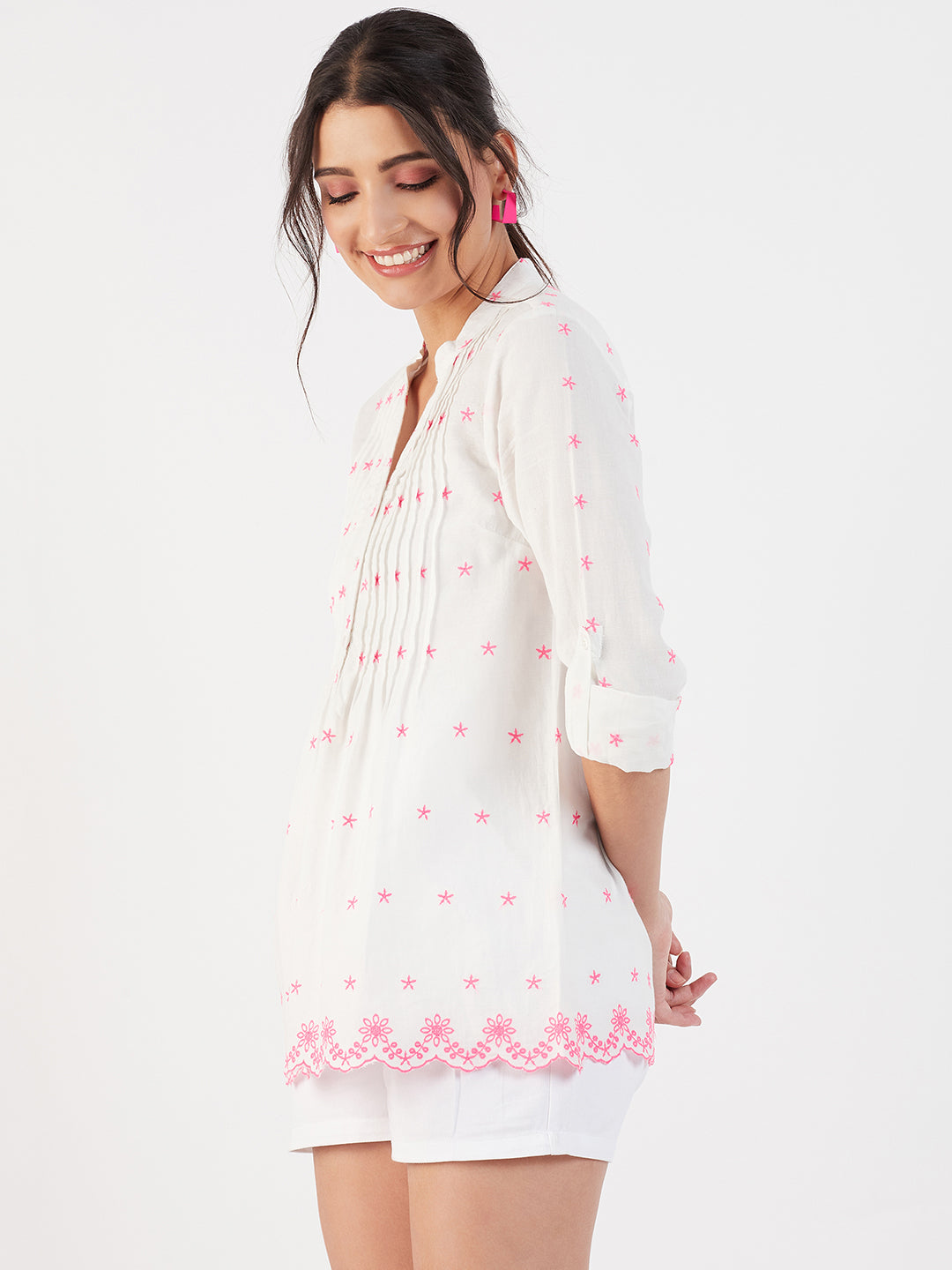 SPLIT NECK EMBROIDERY PINTUCK TOP